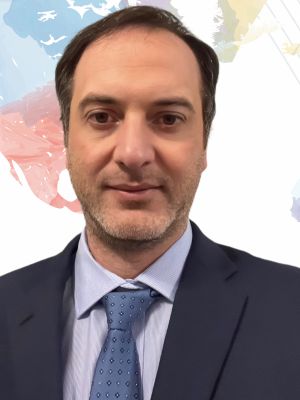 Dr. Sebastián Barrientos